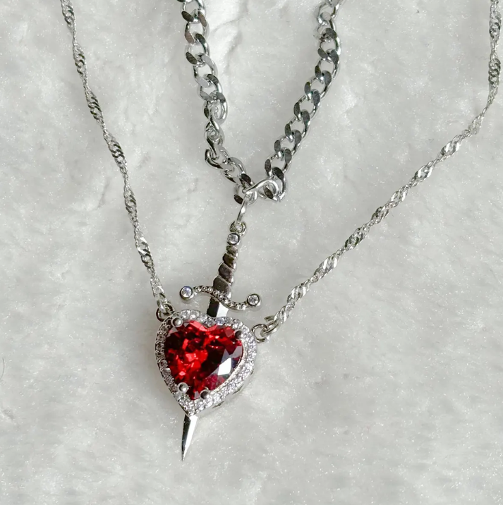 Colar de compromisso - Espada & Coração